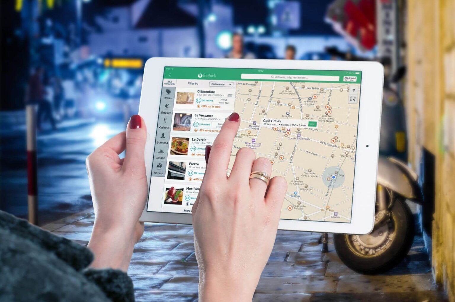7 Best Travel Apps to Make Your Next Trip Effortless