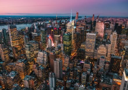 Moving to America The Complete New comer’s Survival Guide